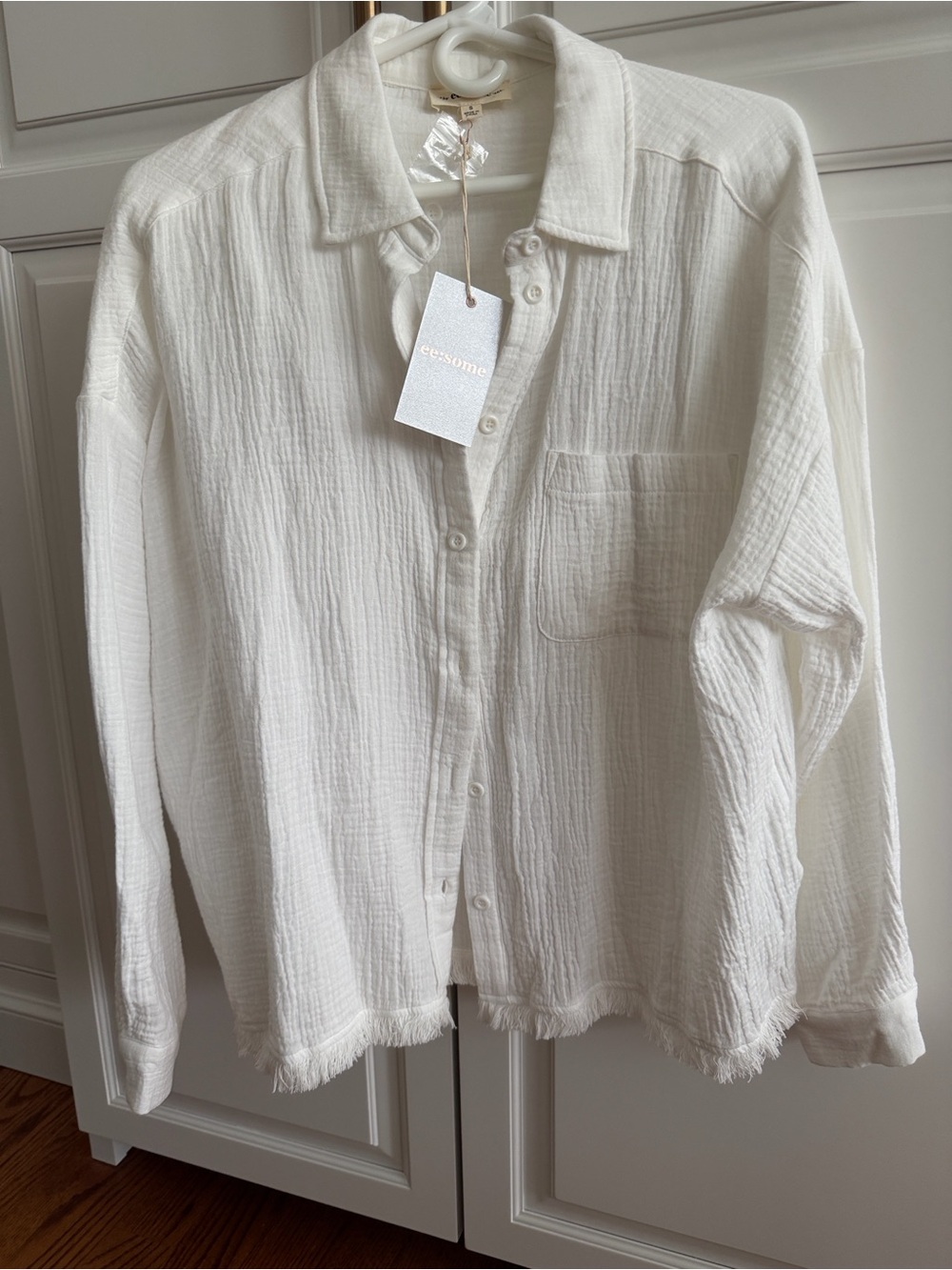 ee:some white Gauze boxy Button-Up Shirt with fringed bottom S NWT, extra button